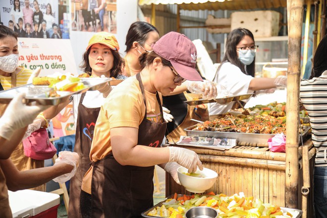 Bữa Cơm Yêu Thương: 80 tuần một hành trình nhân ái!- Ảnh 49.