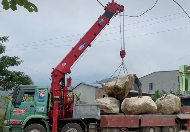 Yên Bái: Kiểm tra, xử lý hoạt động buôn bán đá cảnh Suối Giàng trái phép sau loạt bài điều tra của Báo Dân Việt- Ảnh 9.