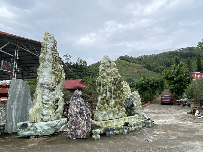 Yên Bái: Kiểm tra, xử lý hoạt động buôn bán đá cảnh Suối Giàng trái phép sau loạt bài điều tra của Báo Dân Việt- Ảnh 8.