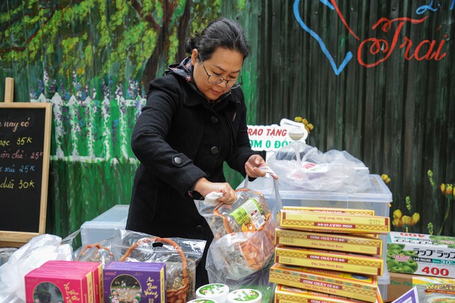 Bữa Cơm Yêu Thương lần thứ 85: “Khi yêu thương được sẻ chia đến từng thế hệ”- Ảnh 16.