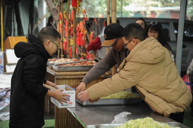 Bữa Cơm Yêu Thương lần thứ 85: “Khi yêu thương được sẻ chia đến từng thế hệ”- Ảnh 27.