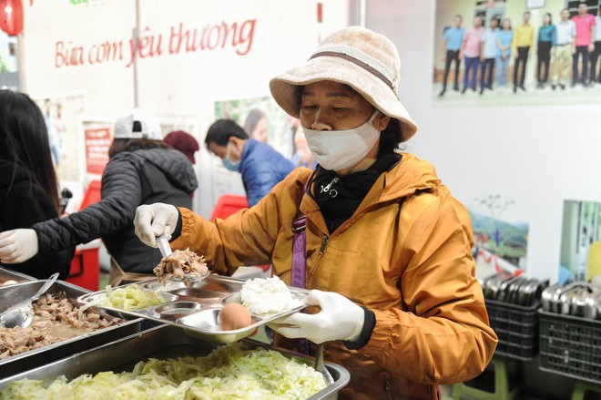 Bữa Cơm Yêu Thương lần thứ 85: “Khi yêu thương được sẻ chia đến từng thế hệ”- Ảnh 33.