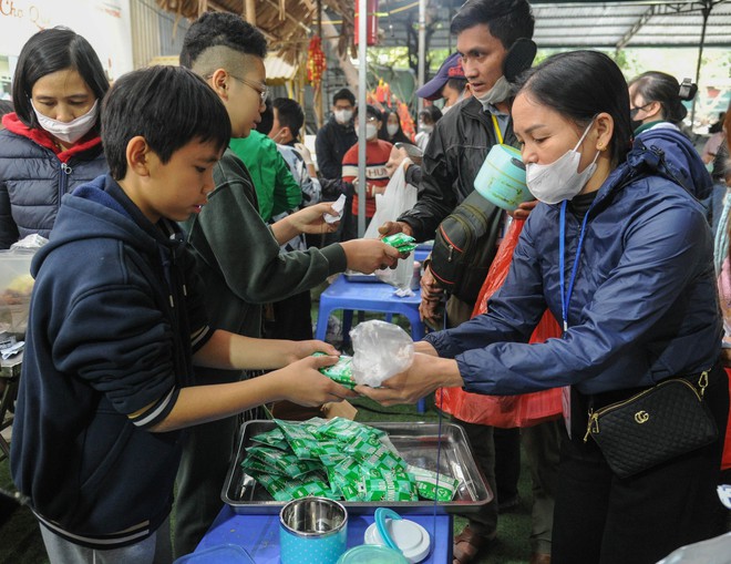 Bữa Cơm Yêu Thương lần thứ 85: “Khi yêu thương được sẻ chia đến từng thế hệ”- Ảnh 41.