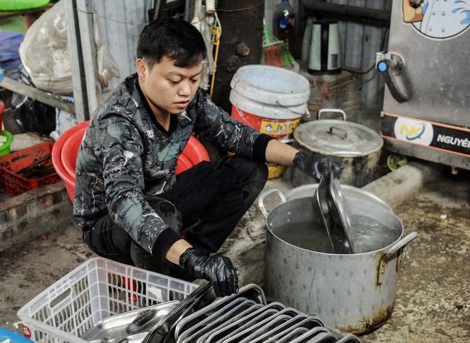 "Làm đầu bếp Bữa Cơm Yêu Thương, trái tim tôi được sưởi ấm!"- Ảnh 3.