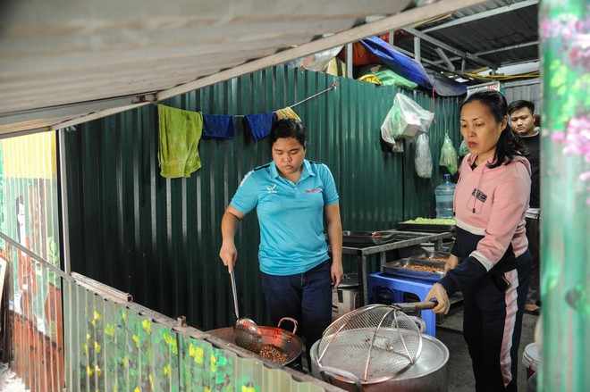 Bữa Cơm Yêu Thương số 84: Mang hơi ấm cho bệnh nhân trong từng suất cơm nghĩa tình- Ảnh 18.