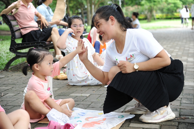 “Cánh diều tuổi thơ” chắp cánh ước mơ đến trường cho nữ sinh nghèo- Ảnh 33.