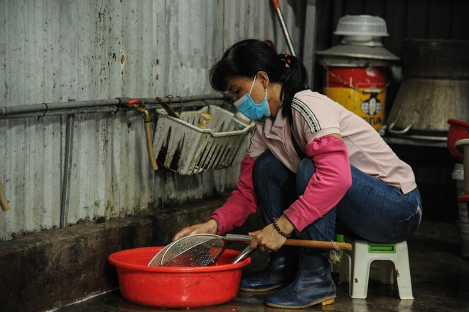 Mùa hè yêu thương: Sức trẻ chung tay mang bữa cơm miễn phí đến cộng đồng- Ảnh 22.