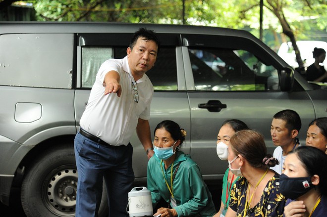 “Bữa Cơm Yêu Thương”: Người nhà bệnh nhân sẵn sàng nhường cơm sẻ áo gây xúc động- Ảnh 6.