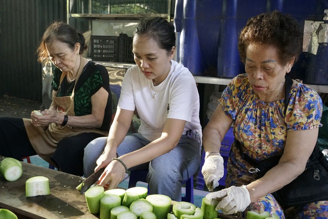 Những món quà đặc biệt tặng Bữa Cơm Yêu Thương- Ảnh 13.