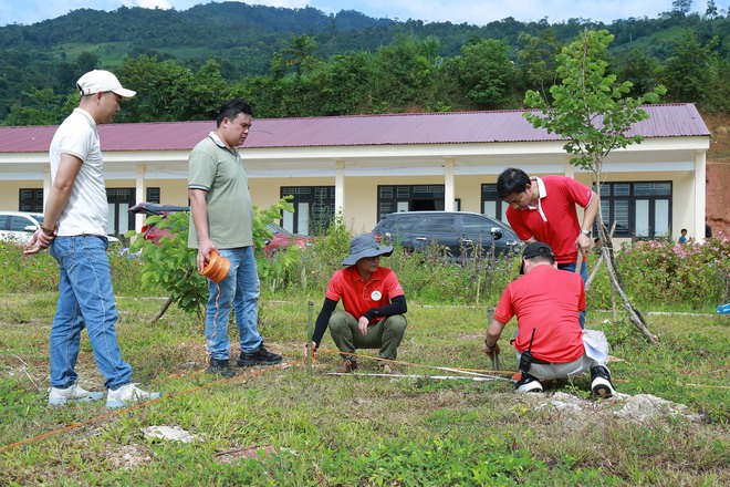 Rộn rã tiếng cười tại Lễ khởi công “Điểm trường mơ ước” thôn Nà Vài- Ảnh 19.