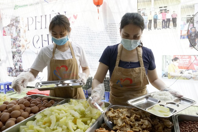 Mang tiếng hát át nỗi đau bệnh tật tại Bữa Cơm Yêu Thương lần thứ 69 - Ảnh 41.