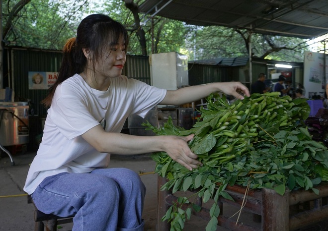 Mang tiếng hát át nỗi đau bệnh tật tại Bữa Cơm Yêu Thương lần thứ 69 - Ảnh 23.