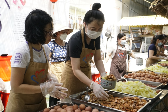 Mang tiếng hát át nỗi đau bệnh tật tại Bữa Cơm Yêu Thương lần thứ 69 - Ảnh 42.