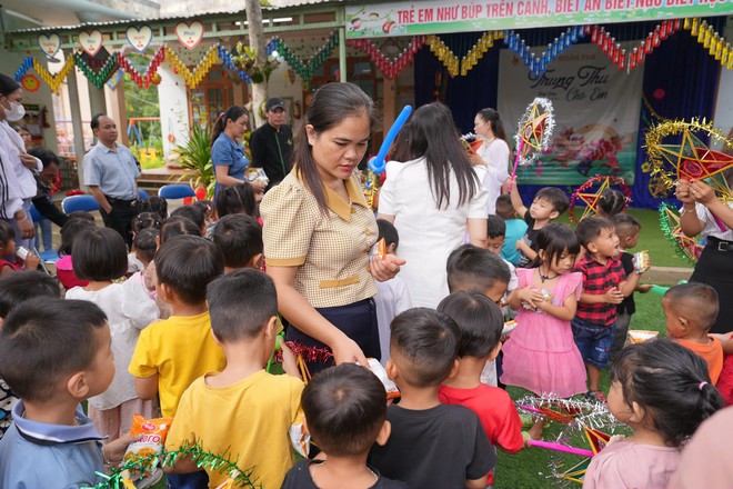 Tập đoàn FVG mang Tết Trung thu đến với trẻ em vùng cao Quảng Nam- Ảnh 7.