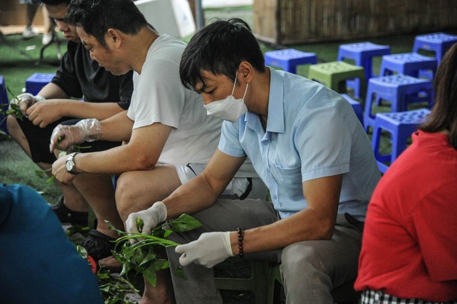 Thầy cô Trường Tiểu học Lê Quý Đôn gieo mầm yêu thương từ những bữa cơm 0 đồng - Ảnh 12.