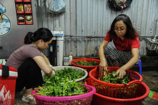 Thầy cô Trường Tiểu học Lê Quý Đôn gieo mầm yêu thương từ những bữa cơm 0 đồng - Ảnh 3.