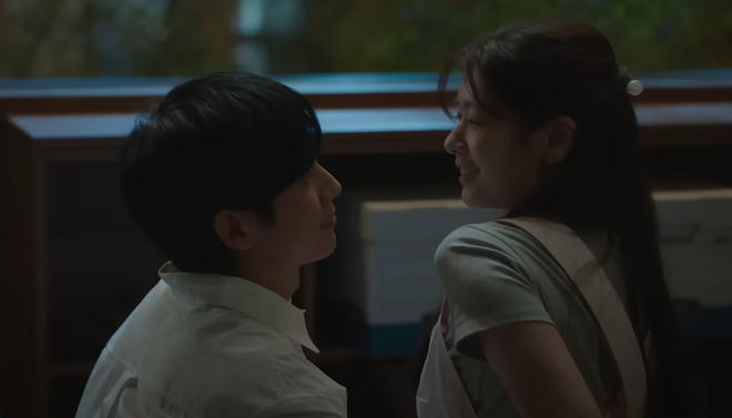 Phim Love Next Door tập 13: Seok Ryu áp lực vì giấu kín chuyện tình cảm với Choi Seung Hyo?- Ảnh 6.