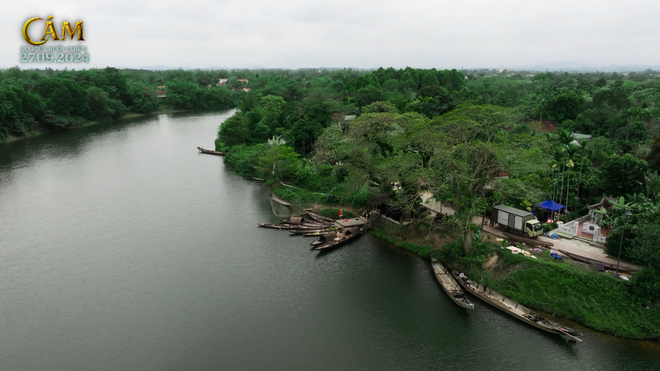 Đình làng Hà Trung, làng cổ Phước Tích, đầm sen Trường Phước, rừng ngập mặn Gio Linh lên phim Cám - Ảnh 1.