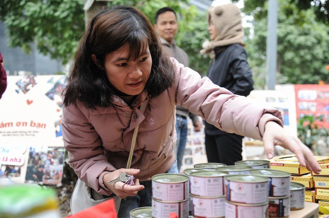 Mùa Đông Hà Nội: Hơi ấm từ những bữa cơm nghĩa tình - Ảnh 24.