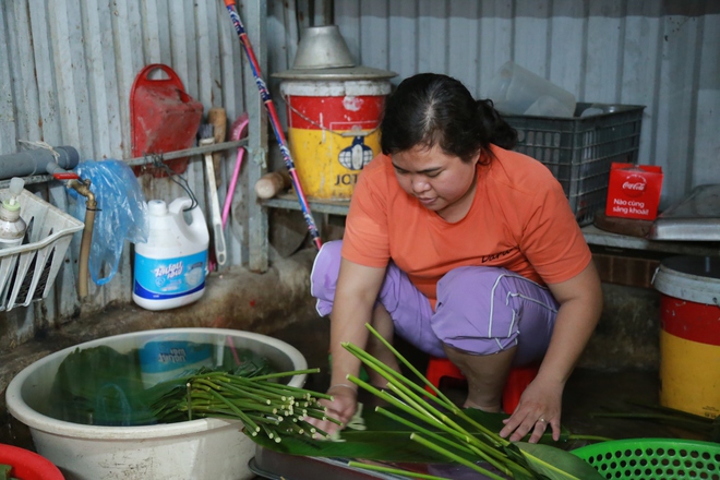 Hơn 1.000 bánh chưng xanh sẵn sàng đến tay hoàn cảnh khó khăn tại Hà Nội- Ảnh 3.