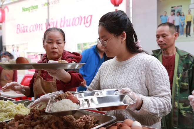 Bữa Cơm Yêu Thương số 88: Những nụ cười trao yêu thương - Ảnh 47.