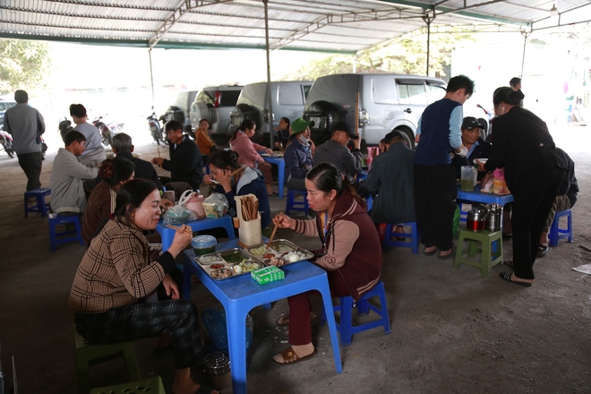 Bữa Cơm Yêu Thương số 88: Những nụ cười trao yêu thương - Ảnh 50.