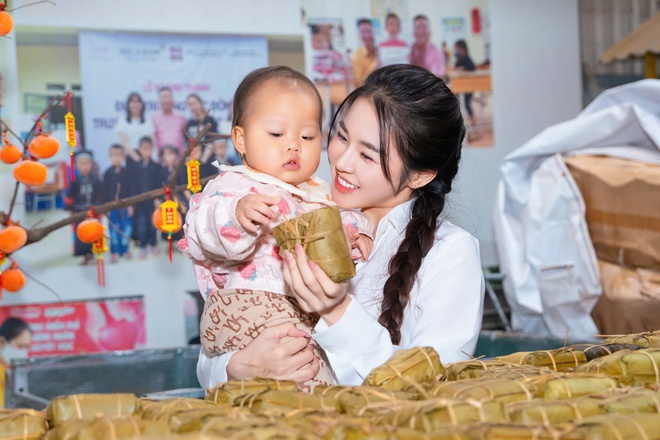 Hãy để tinh thần sẻ chia yêu thương là ngọn lửa dẫn lối- Ảnh 4.