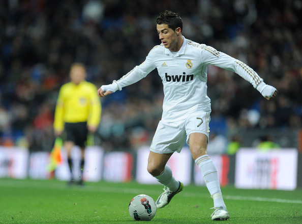 Ronaldo Vào Top 10 Chân Sút Vĩ Đại Nhất Real
