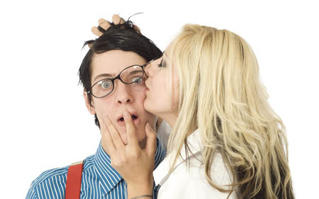 Phụ nữ có thể hiếp dâm đàn ông được không? - Ảnh minh họa: Shutterstock