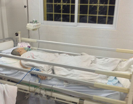 Nạn nhân đang được điều trị tại Bệnh viện Xanh Pôn.