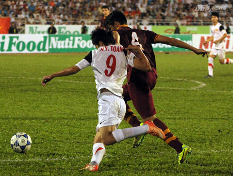 U19 AS Roma dùng thể lực áp chế đội chủ nhà (Ảnh: Nhạc Dương)