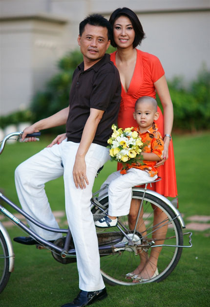Hiện tại, Hà Kiều Anh đang hạnh phúc với người chồng thứ hai.