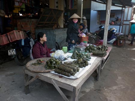 Bánh chưng, bánh tét - mặt hàng chủ yếu vào cuối năm