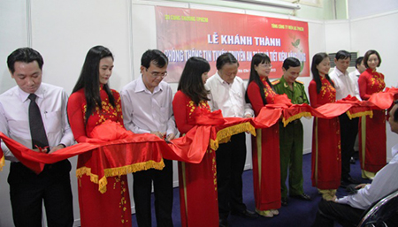 Lễ cắt băng khánh thành Phòng Thông tin tuyên truyền An toàn - Tiết kiệm năng lượng - Ảnh: EVN HCMC