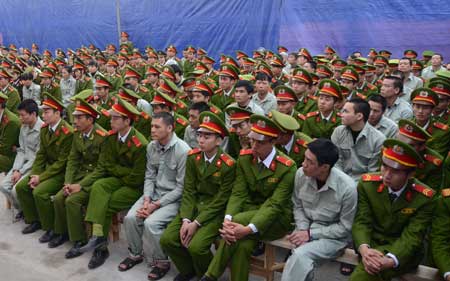 Các bị cáo trong phiên tòa xét xử vụ đại án ma túy tại Quảng Ninh. 