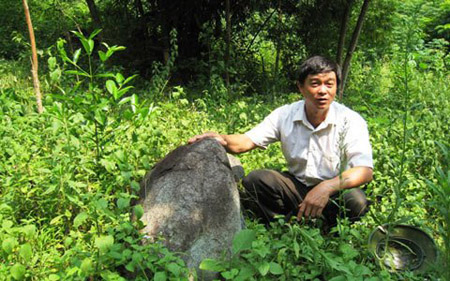 Những viên đá Hồng Ngọc còn sót lại ở thung lũng Ken Rai được dân bản Mường bảo vệ rất cẩn thận.