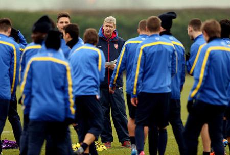 Các ngôi sao Arsenal đã yêu cầu HLV Wenger mua thêm tiền đạo.