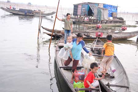 Một góc chợ Đầm Chuồn lúc chợ sắp tan. 