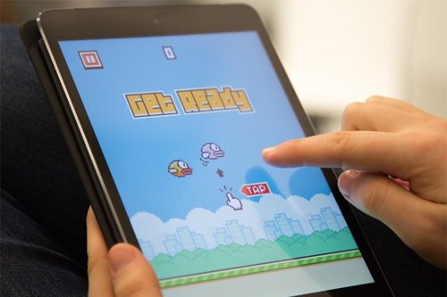 Flappy Bird đang làm đảo lộn các công thức về thành công trong phát triển ứng dụng.