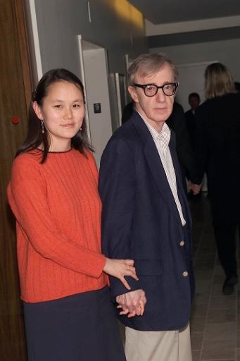 Woody Allen từng kết hôn với con gái nuôi của vợ cũ là Soon-Yi (Nguồn: AFP)