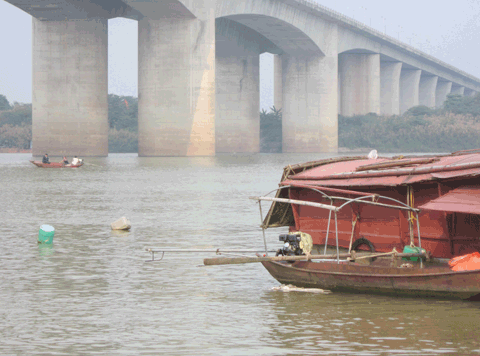 Nơi nghi can chỉ địa điểm phi tang xác nạn nhân. 