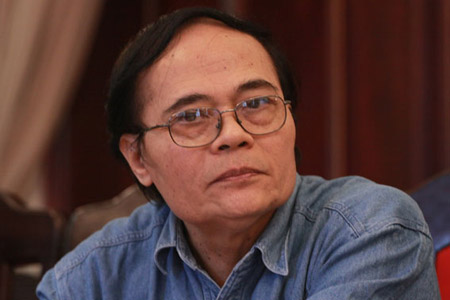 Nhà thơ Anh Ngọc