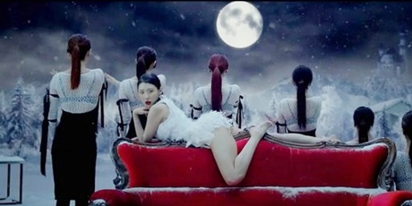 Các điệu nhảy của Sun Mi trong Full Moon được nhiều fan đánh giá là nóng bỏng và táo bạo. Ảnh: AK.