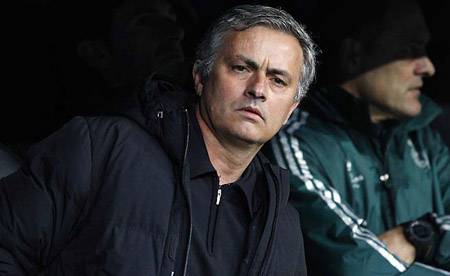 Mourinho liên tiếp nhận những hợp đồng giá trị.