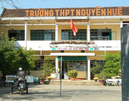 Nhiều “ánh mắt” đang “đổ dồn” về Trường THPT dân lập Nguyễn Huệ (huyện Tây Sơn, Bình Định) 