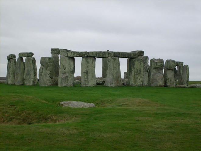 Những khối đá xanh ở Stonehenge. (Nguồn: livescience.com)