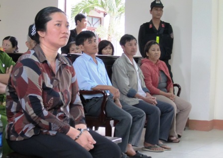 Bị cáo Lê Thị Hường tại tòa