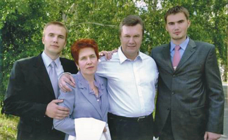 Gia đình Yanukovych.