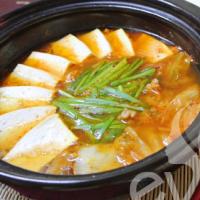 Thưởng thức canh kim chi đậu phụ ngon tuyệt