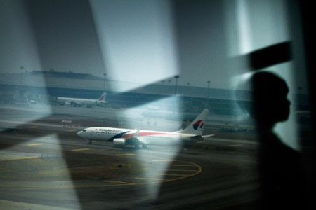 Máy bay Malaysia Boeing 777 mất tích có thể do bị không tặc.